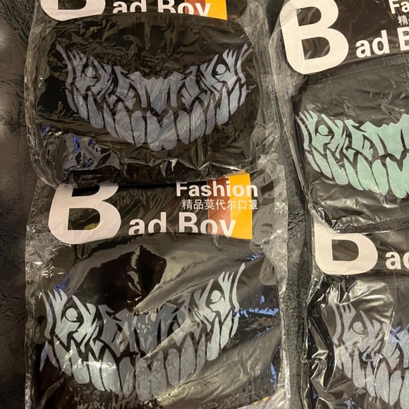 Cute/Cool Anime Masks - Picture 2 of 6